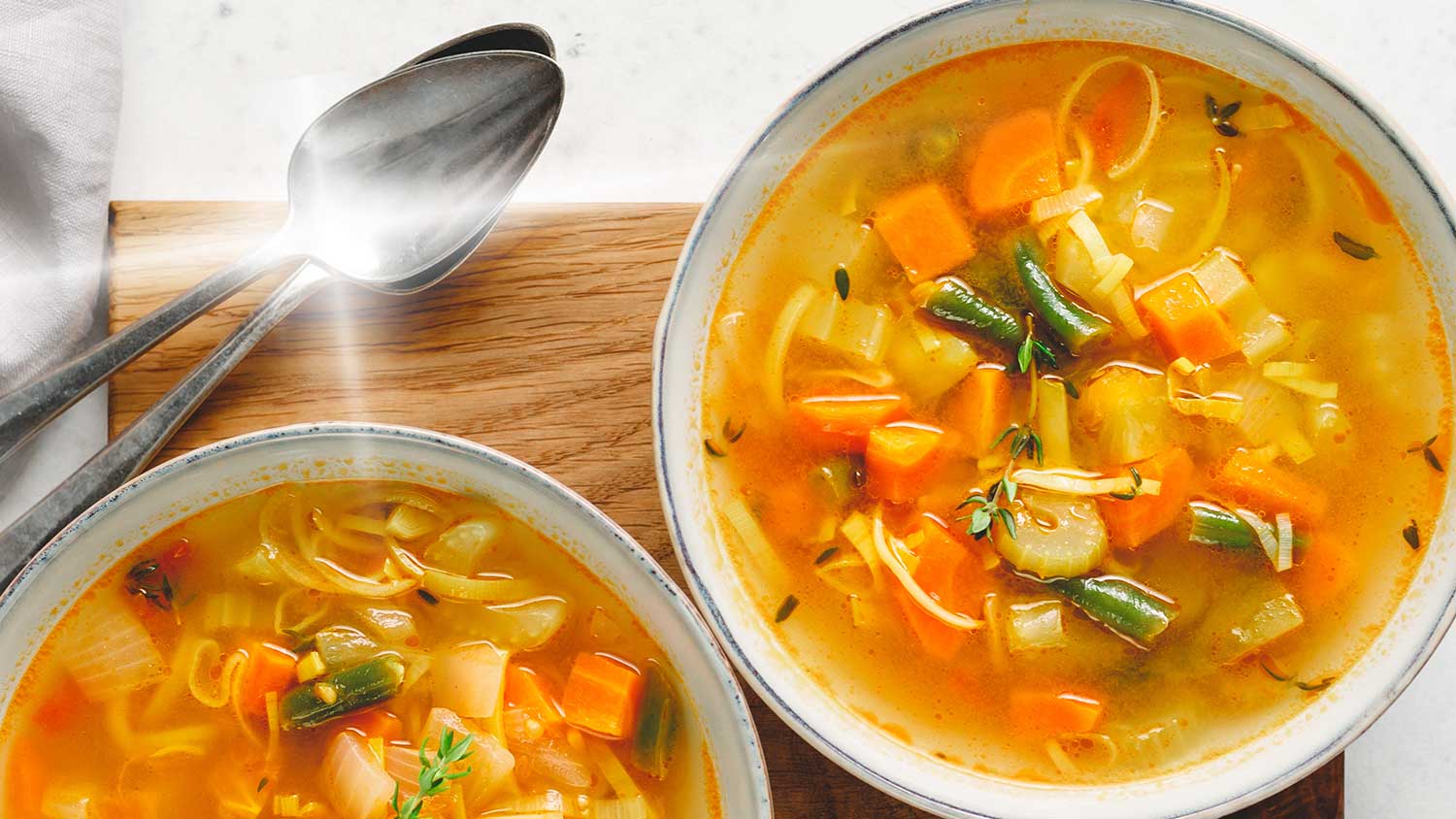 Vegetable soup in bowls